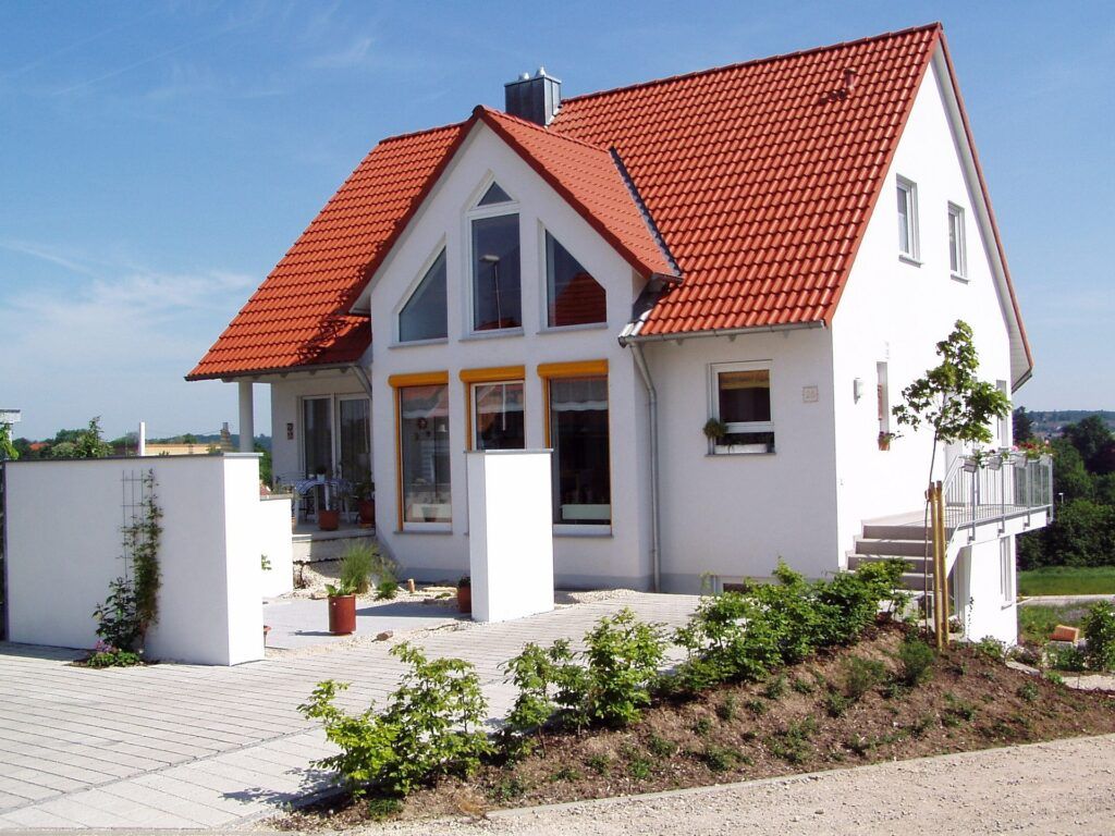 Einfamilienhaus mit rotem Ziegeldach – Verkehrswertgutachten